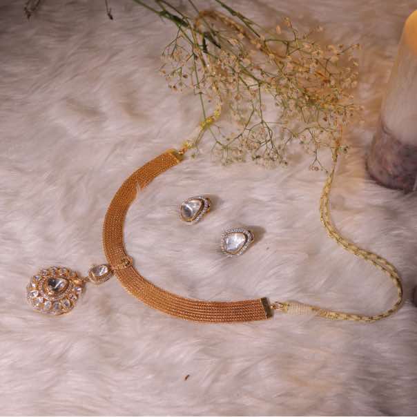 GOLDEN MOISSONITE POLKI NECKLACE