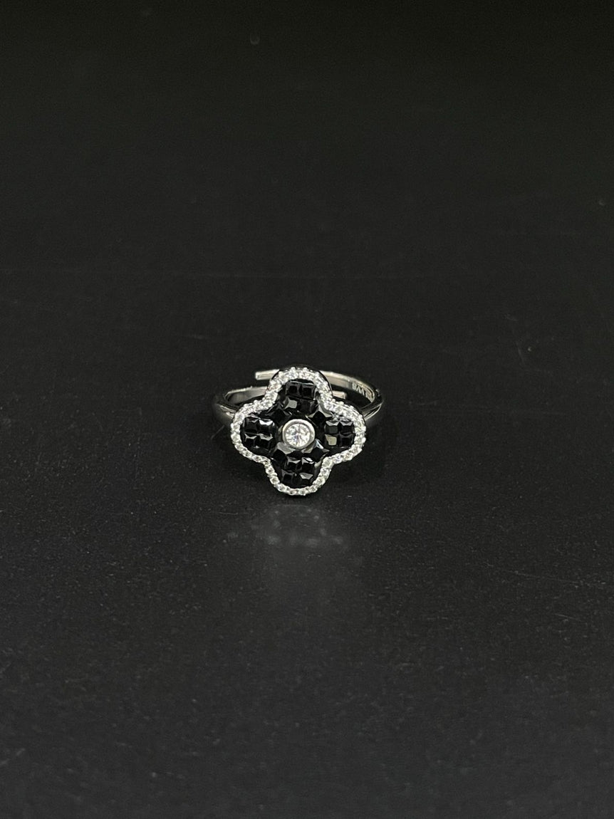 VAN CLEEF DESIGN BLACK COLOR PURE SILVER RING - Olivearajewels