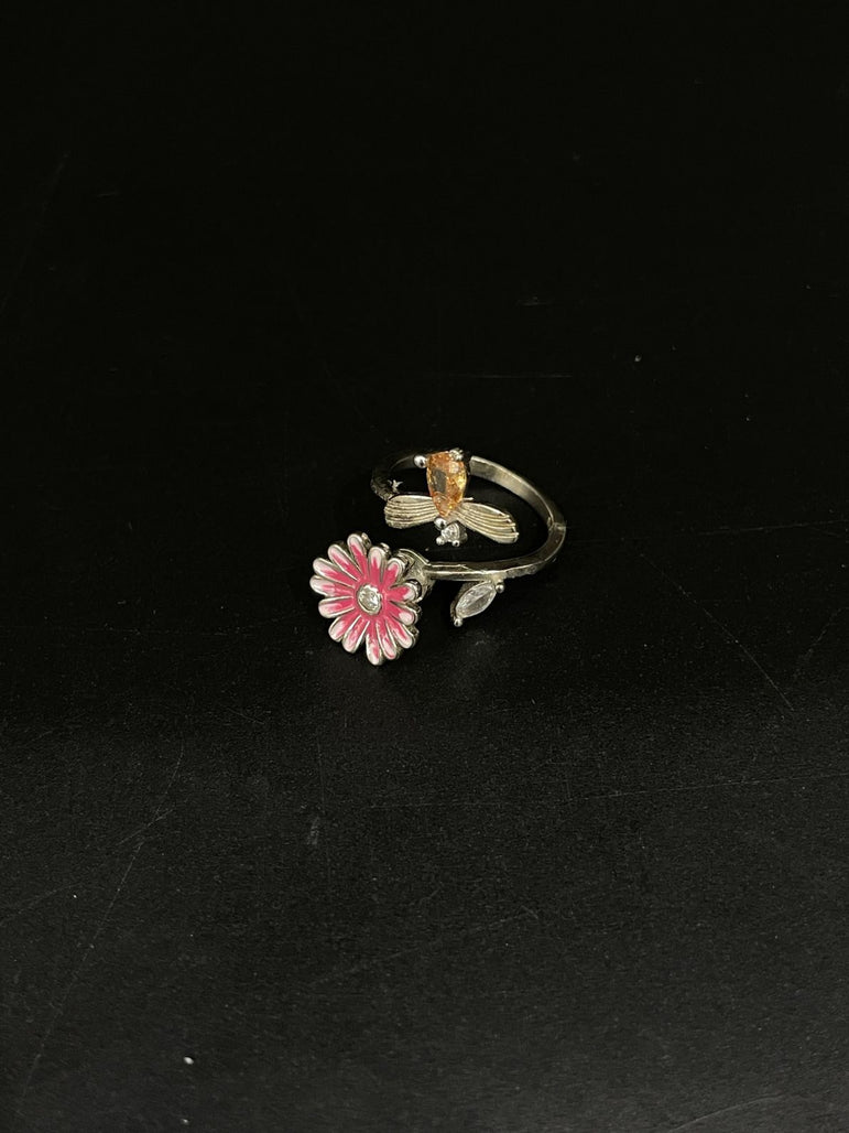 BEAUTIFUL FLOWER AND BUTTERFLY PURE SILVER RING - Olivearajewels