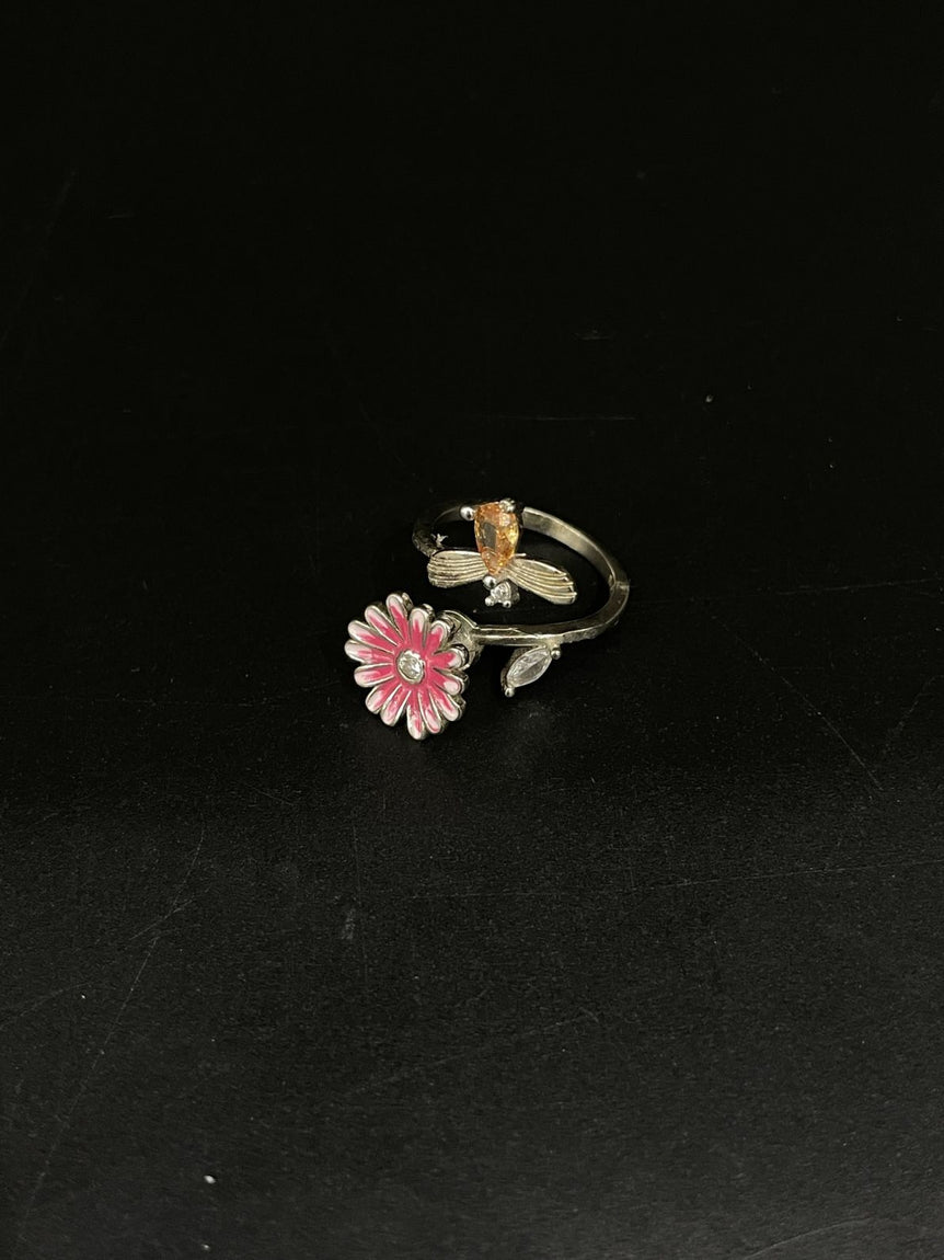 BEAUTIFUL FLOWER AND BUTTERFLY PURE SILVER RING - Olivearajewels