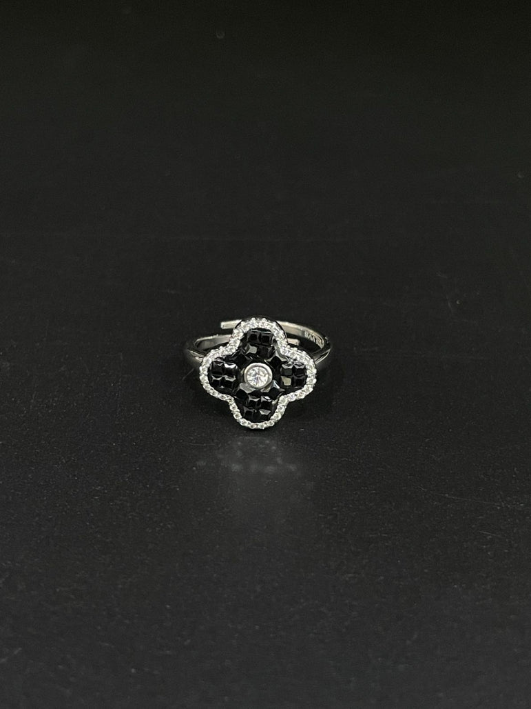 VAN CLEEF DESIGN BLACK COLOR PURE SILVER RING - Olivearajewels