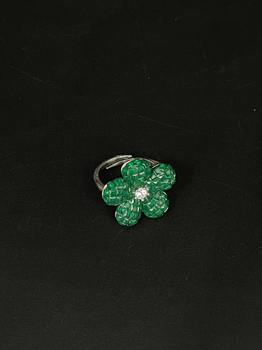 BEAUTIFUL GREEN FLOWER PURE SILVER RING