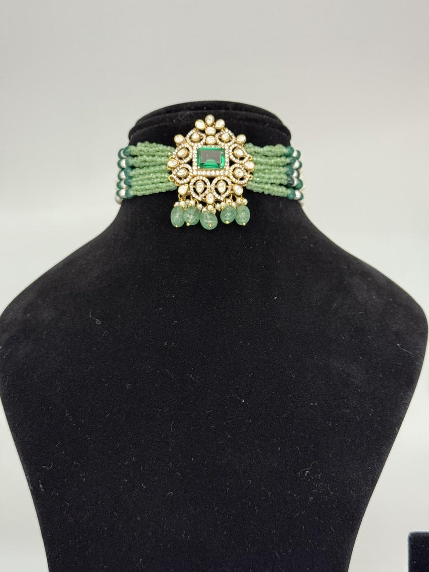 GREEN PURE SILVER CHOKER WITHOUT EARRINGS
