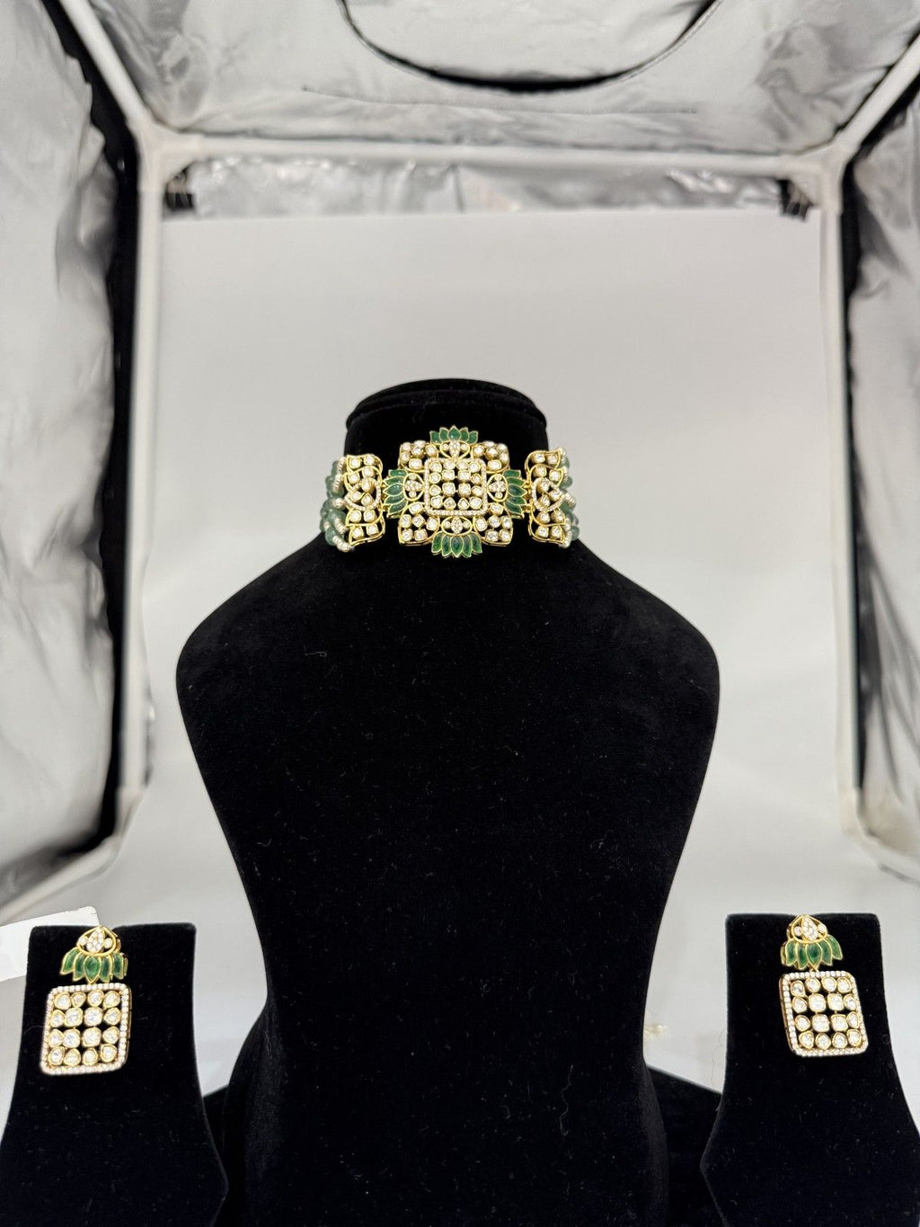 Chokers 13